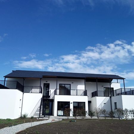 Anam Cara House Hostel Serantes  ภายนอก รูปภาพ